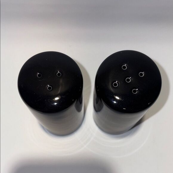 Elegant Black Ceramic Salt and Pepper Shakers - Picture 3 of 4